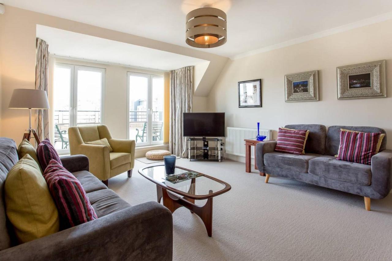 Joivy Inviting Apartment Near Leith Walk เอดินบะระ ภายนอก รูปภาพ
