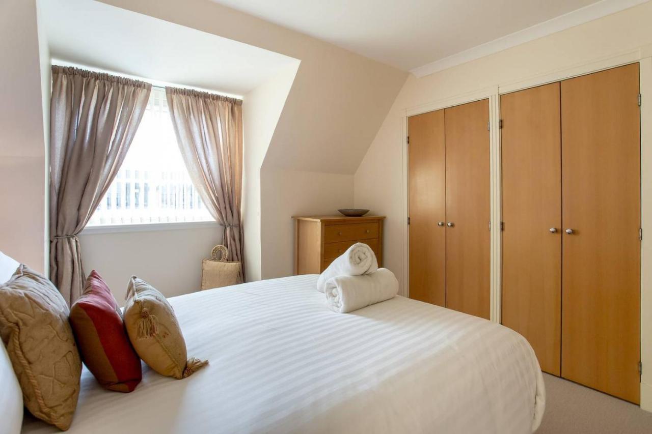 Joivy Inviting Apartment Near Leith Walk เอดินบะระ ภายนอก รูปภาพ